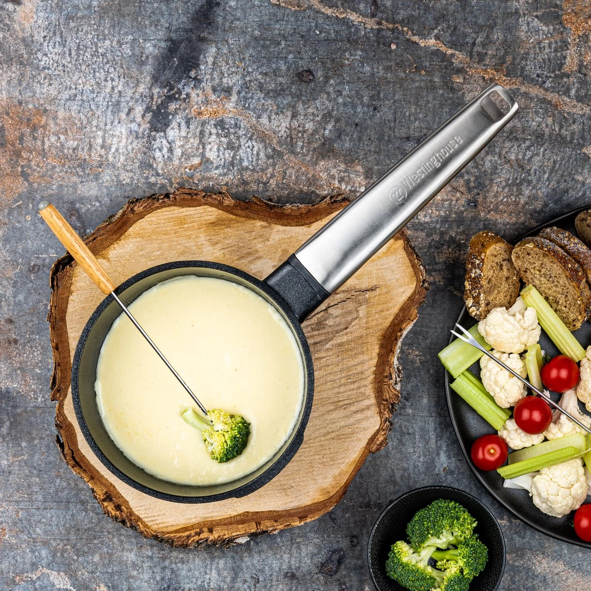 Westinghouse Pannenset Performance (Koekenpan ø 24 en 28 cm + Steelpan ø 18 cm) - Zwart - Inductie en alle andere warmtebronnen Westinghouse Pannenset Performance (Koekenpan ø 24 En 28 Cm + Steelpan ø 18 Cm) - Zwart - Inductie En Alle Andere Warmtebronnen -Goedkope Keuken Benodigdheden