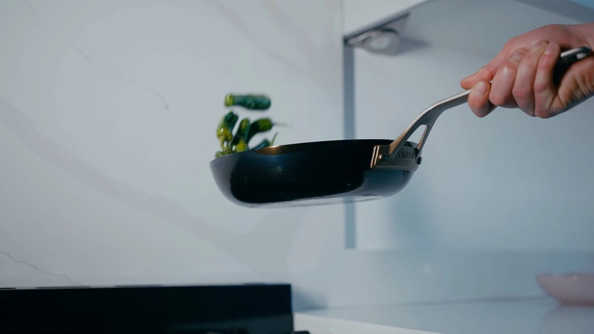 Saveur Selects Pannenset - Carbon Steel (Wokpan ø 35 cm + Koekenpan ø 30 cm) - Inductie en alle andere warmtebronnen Saveur Selects Pannenset - Carbon Steel (Wokpan ø 35 Cm + Koekenpan ø 30 Cm) - Inductie En Alle Andere Warmtebronnen -Goedkope Keuken Benodigdheden 1200x675 4