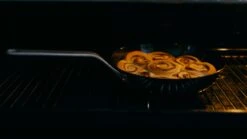 Saveur Selects Pannenset - Carbon Steel (Wokpan ø 35 Cm + Koekenpan ø 30 Cm) - Inductie En Alle Andere Warmtebronnen 7 Saveur Selects Pannenset - Carbon Steel (Wokpan ø 35 Cm + Koekenpan ø 30 Cm) - Inductie En Alle Andere Warmtebronnen -Goedkope Keuken Benodigdheden 1200x675 2