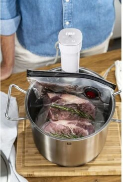Zwilling Sous Vide Stick Enfinigy - Nauwkeurige Temperatuurinstelling - IPX7 Waterproof - Zwart 13 Zwilling Sous Vide Stick Enfinigy - Nauwkeurige Temperatuurinstelling - IPX7 Waterproof - Zwart -Goedkope Keuken Benodigdheden 4009839546716 11