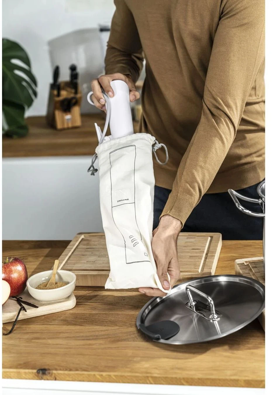 Zwilling Sous Vide Stick Enfinigy - Nauwkeurige temperatuurinstelling - IPX7 Waterproof - Zwart Zwilling Sous Vide Stick Enfinigy - Nauwkeurige Temperatuurinstelling - IPX7 Waterproof - Zwart -Goedkope Keuken Benodigdheden 4009839546716 7