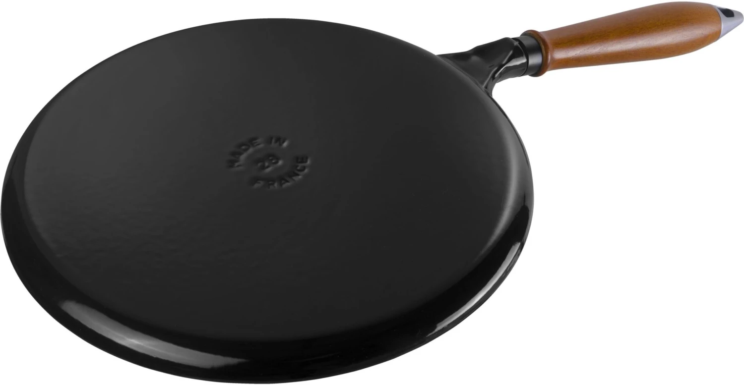Staub Pannenkoekenpan - Zwart - ø 28 cm - geëmailleerde anti-aanbaklaag Staub Pannenkoekenpan - Zwart - ø 28 Cm - Geëmailleerde Anti-aanbaklaag -Goedkope Keuken Benodigdheden 40509 525 0 5 scaled