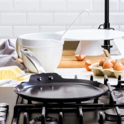 GreenPan Pannenkoekenpan Copenhagen - Zwart - ø 28 Cm - Keramische Anti-aanbaklaag -Goedkope Keuken Benodigdheden 7f25fdc89fa44bbd4040a8ad18023cc6a9184474 2 Cop PancakeP 28cm CC003112 001 ProduLife5B15D