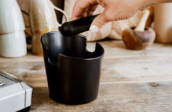 Jay Hill Uitklopbak Koffie Espresso Zwart -Goedkope Keuken Benodigdheden 8720364451127 1