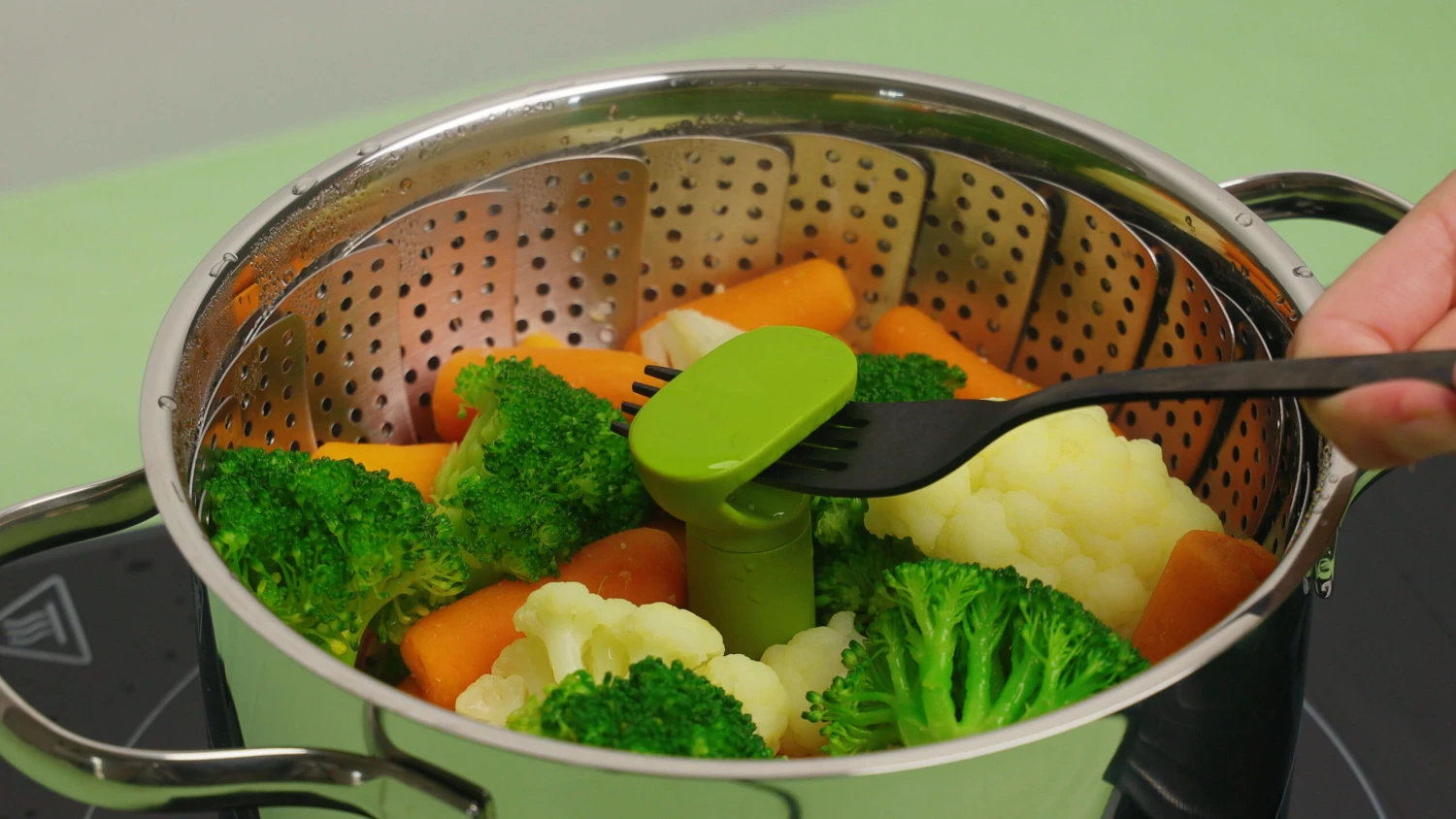 Sareva Stoommandje - RVS - verstelbaar van ø 17 - 27 cm Sareva Stoommandje - RVS - Verstelbaar Van ø 17 - 27 Cm -Goedkope Keuken Benodigdheden 8720364454647 2 scaled