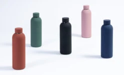 Sareva Thermosfles / Waterfles - Zwart - 500 Ml -Goedkope Keuken Benodigdheden 8720364455903 1 1