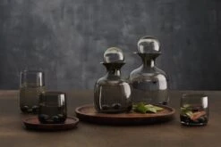 ASA Selection Karaf Sarabi - Grijs - 1.5 Liter 4 ASA Selection Karaf Sarabi - Grijs - 1.5 Liter -Goedkope Keuken Benodigdheden ASA Selection karaf 1.5 liter grijs 3