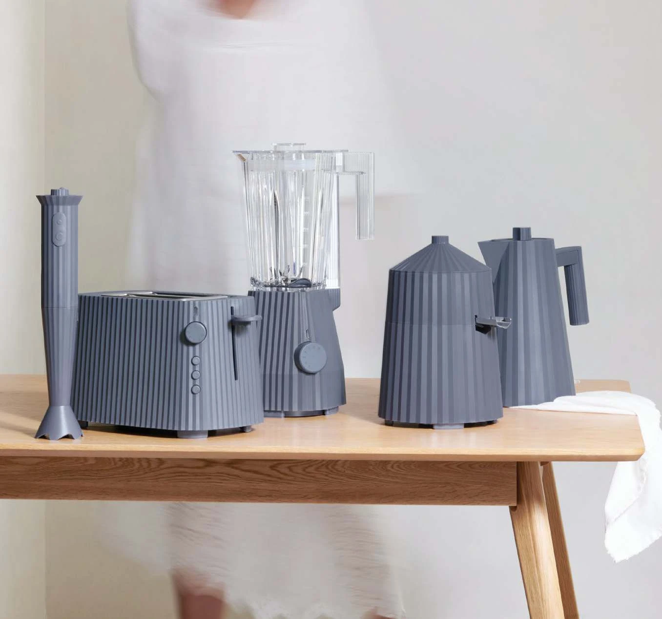 Alessi Tostiklemmen voor Broodrooster Plissé - Grijs - Michele de Lucchi - MDL08RA G Alessi Tostiklemmen Voor Broodrooster Plissé - Grijs - Michele De Lucchi - MDL08RA G -Goedkope Keuken Benodigdheden Alessi Plisse Grijs 10