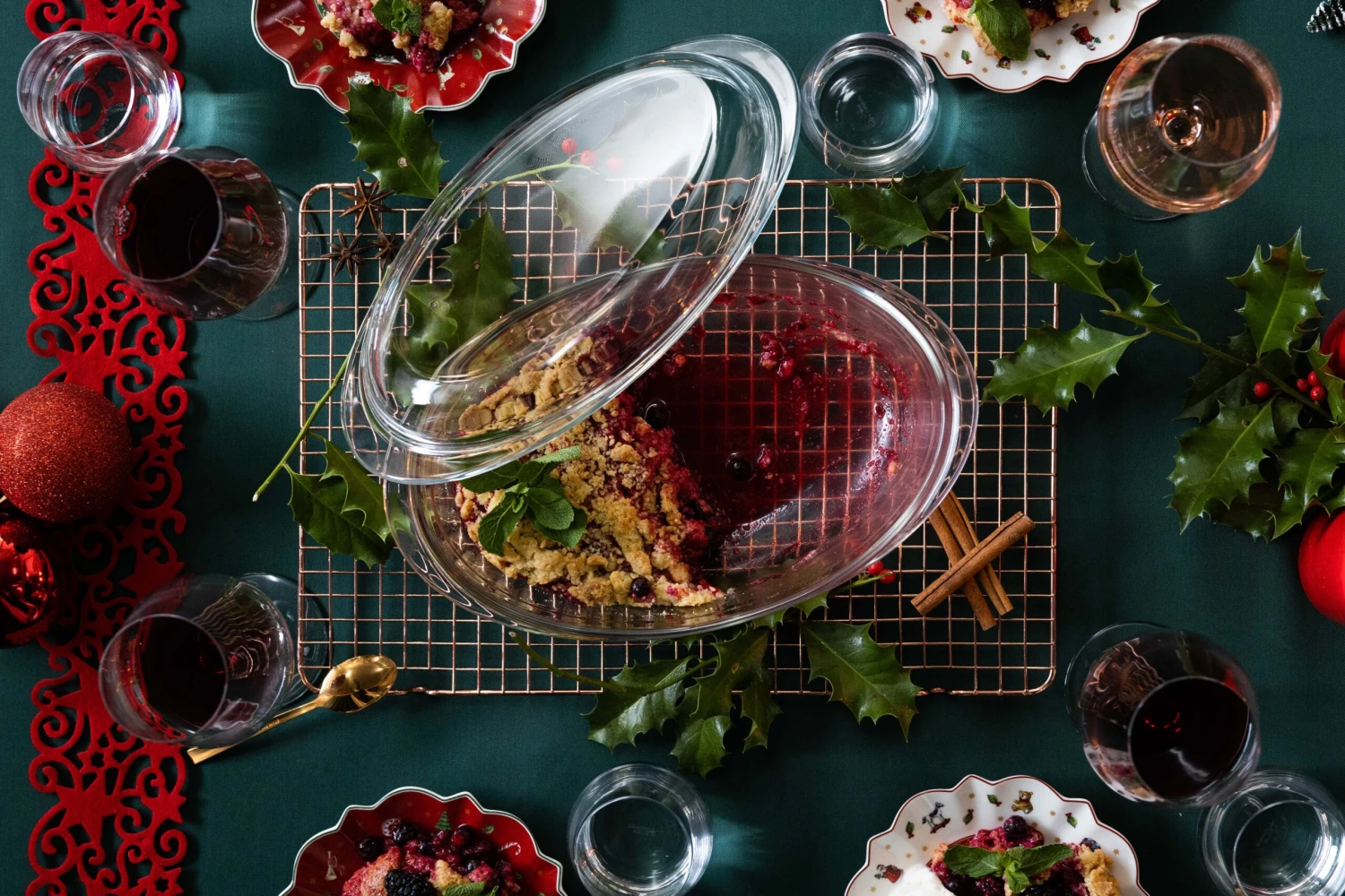 Sareva Ovenschaal met deksel - Hittebestendig glas - Ovaal - 28 x 19 cm / 4 liter Sareva Ovenschaal Met Deksel - Hittebestendig Glas - Ovaal - 28 X 19 Cm / 4 Liter -Goedkope Keuken Benodigdheden Crumble in ovenschaal en vershoudbakjes 3 scaled