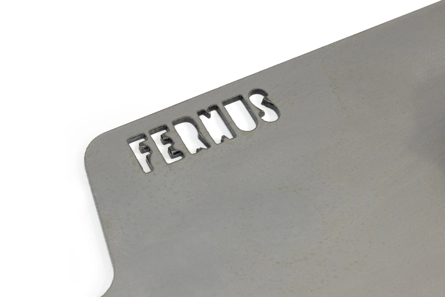 Fernus & Friends Fireplate - Bakplaat voor op vuur Fernus & Friends Fireplate - Bakplaat Voor Op Vuur -Goedkope Keuken Benodigdheden Fernus Fireplate 03 scaled