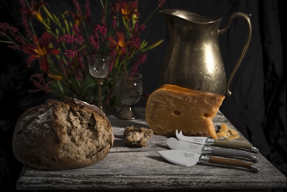 Laguiole Style de Vie Kaasmessenset Treasure 3 Stuks Laguiole Style De Vie Kaasmessenset Treasure 3 Stuks -Goedkope Keuken Benodigdheden Laguiole Kaasmessen Sfeer04