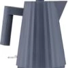 Alessi Waterkoker Plissé - Droogkookbeveiliging - Grijs - Michele De Lucchi - 1 Liter - MDL06/1 G 2 Alessi Waterkoker Plissé - Droogkookbeveiliging - Grijs - Michele De Lucchi - 1 Liter - MDL06/1 G -Goedkope Keuken Benodigdheden MDL061 06 A4 3500pxl