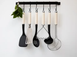 KitchenAid Soeplepel Core - Amandelwit 5 KitchenAid Soeplepel Core - Amandelwit -Goedkope Keuken Benodigdheden Productafbeeldingen CL 2023 03 09T144311.512