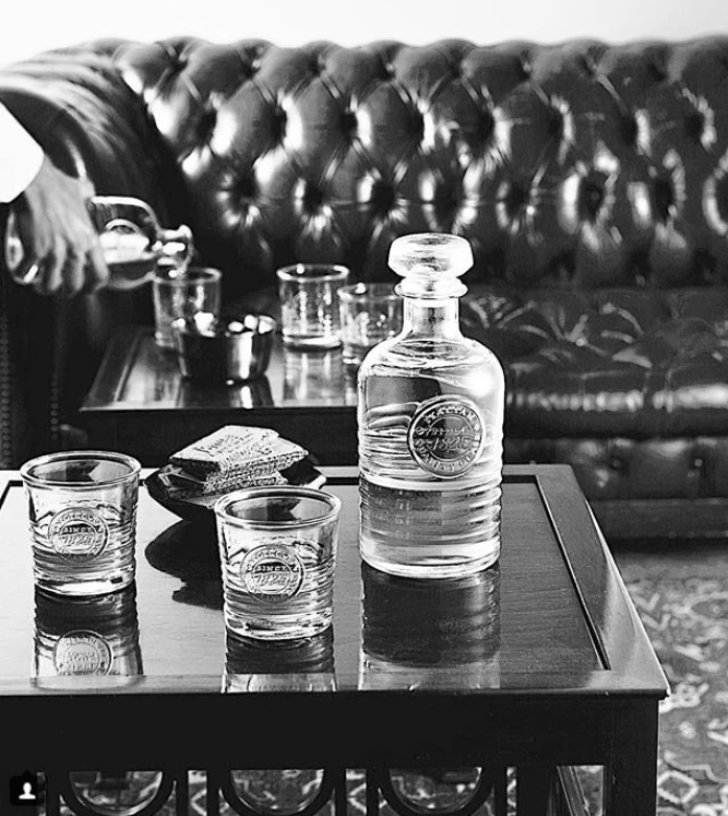 Bormioli Rocco Whiskey Karaf Officina 1825 - Transparant - 1 liter Bormioli Rocco Whiskey Karaf Officina 1825 - Transparant - 1 Liter -Goedkope Keuken Benodigdheden bormioli rocco officina