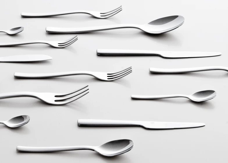 Alessi Tafelvork Ovale - REB09/2 - door Ronan & Erwan Bouroullec Alessi Tafelvork Ovale - REB09/2 - Door Ronan & Erwan Bouroullec -Goedkope Keuken Benodigdheden dezeen Ovale cutlery by Ronan and Erwan Bouroullec for Alessi 12 1 3