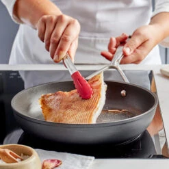 Demeyere Koekenpannen Alu Pro 5 - Duraslide Titanium - ø 20 + 24 Cm - Standaard Anti-aanbaklaag -Goedkope Keuken Benodigdheden pdp masonry content demeyere alu pro dura 5 pan soft utensils 750x750