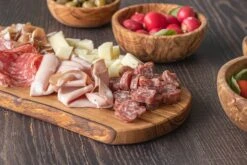 Jay Hill Serveerplank Tunea - Olijfhout - Met Schors - 33 X 15 Cm -Goedkope Keuken Benodigdheden product 8 4