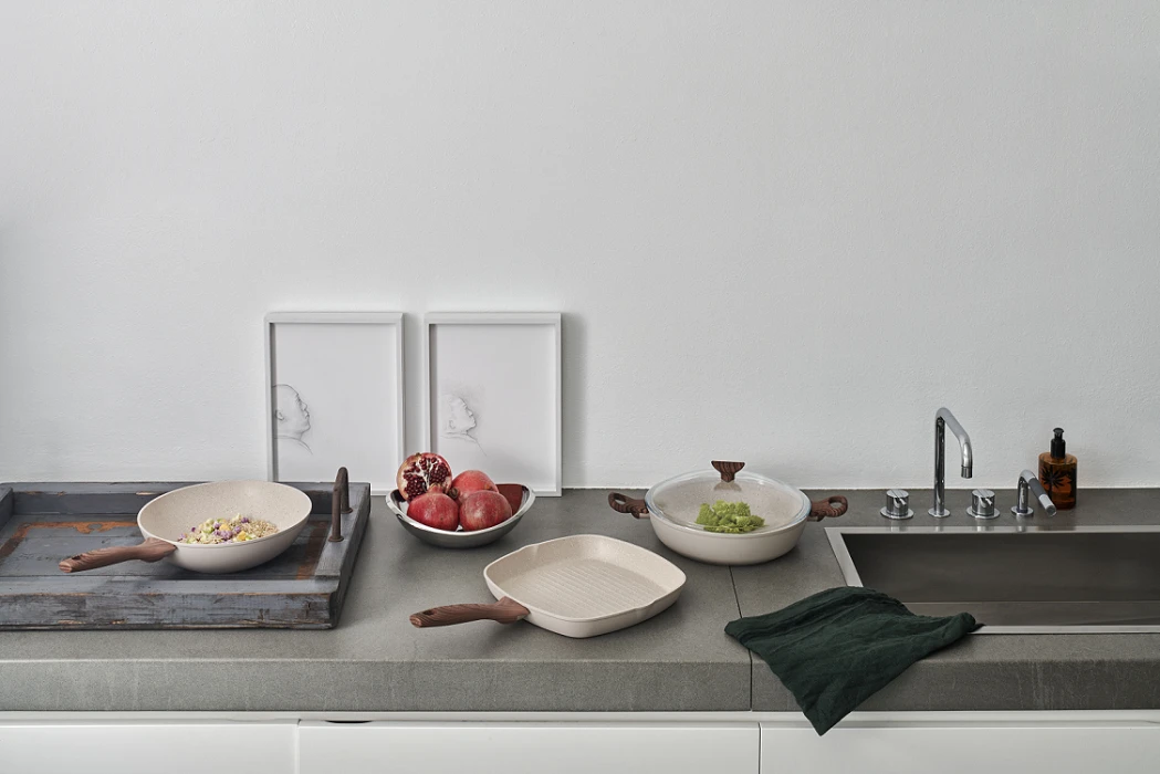 Sambonet Grillpan Rock 'n' Rose - Creme - 28 x 28 cm - standaard anti-aanbaklaag Sambonet Grillpan Rock 'n' Rose - Creme - 28 X 28 Cm - Standaard Anti-aanbaklaag -Goedkope Keuken Benodigdheden sambonet rock n rose sfeer4 1