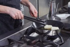 Sambonet Serveerpincet Zwart -Goedkope Keuken Benodigdheden sambonet serveerpincet zwart sfeer3