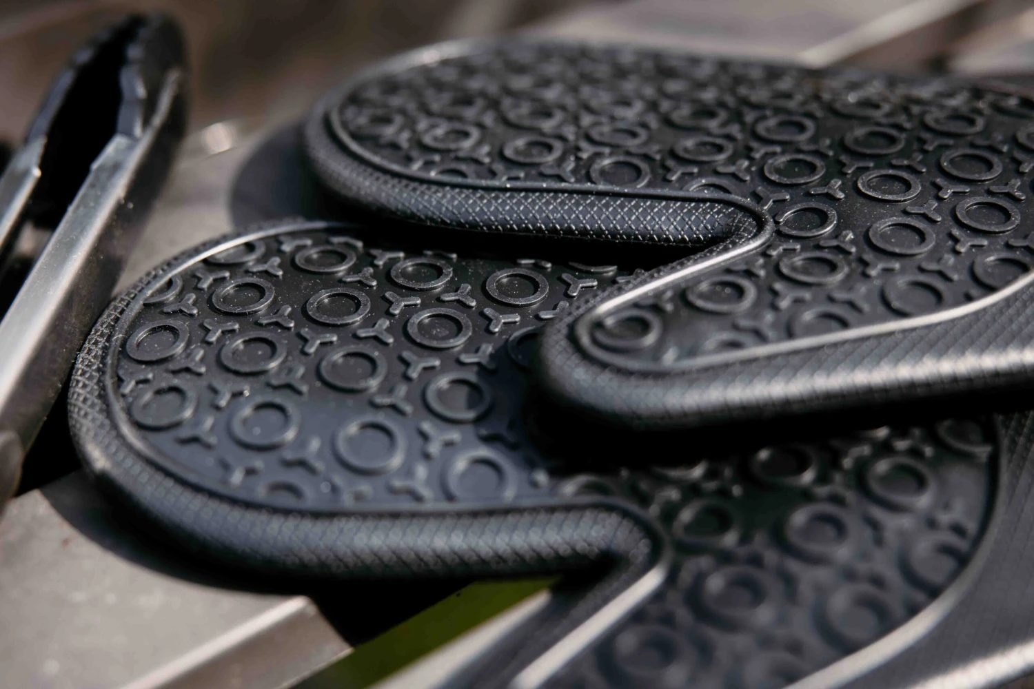 Jay Hill Ovenwant - Zwart - Siliconen - 38 cm Jay Hill Ovenwant - Zwart - Siliconen - 38 Cm -Goedkope Keuken Benodigdheden sareva bbq handschoen scaled