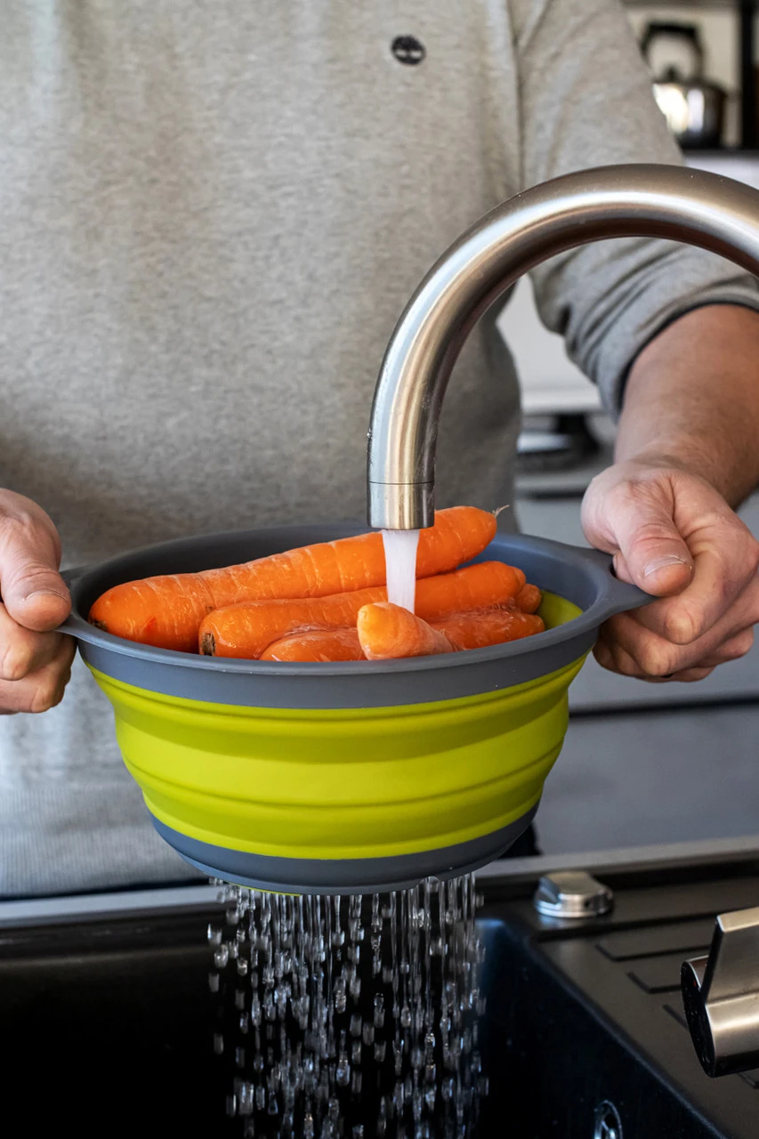 Colourworks Vergiet Groen - ø 24 cm Colourworks Vergiet Groen - ø 24 Cm -Goedkope Keuken Benodigdheden